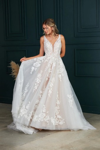 Carrafina Bride Style #4560 #1 thumbnail