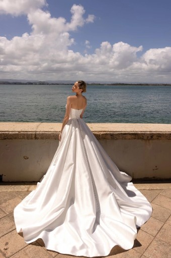 JH Bridal by Jimme Huang Style #BG-201037 #7 thumbnail