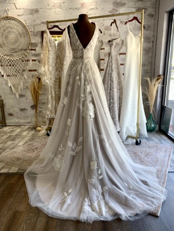 Carrafina Bride Style #4619 #1 thumbnail