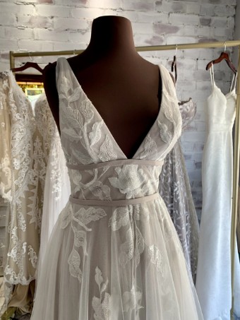 Carrafina Bride Style #4619 #2 thumbnail