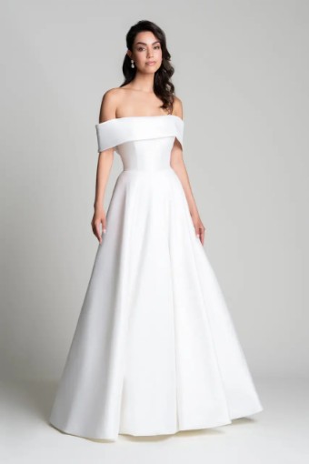 Allure Limited Style #L697 #0 thumbnail